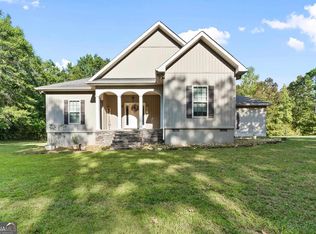 182 Royal Ln, Gray, GA 31032