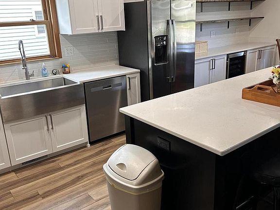 5th image of 811 Meadowbrook DRIVE