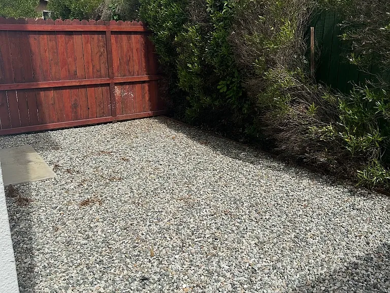 632 N Boyle Ave — Photo 11