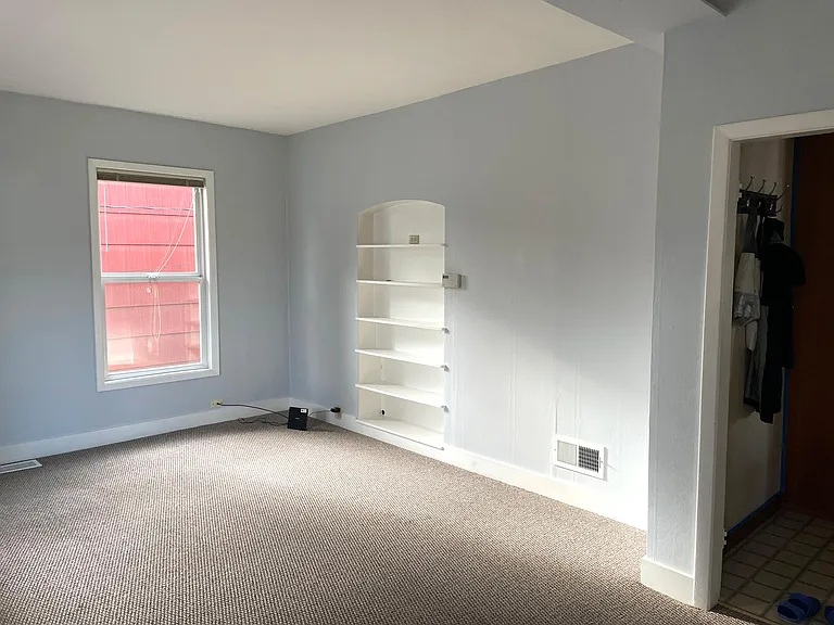 4205 SE 28th Pl — Photo 3