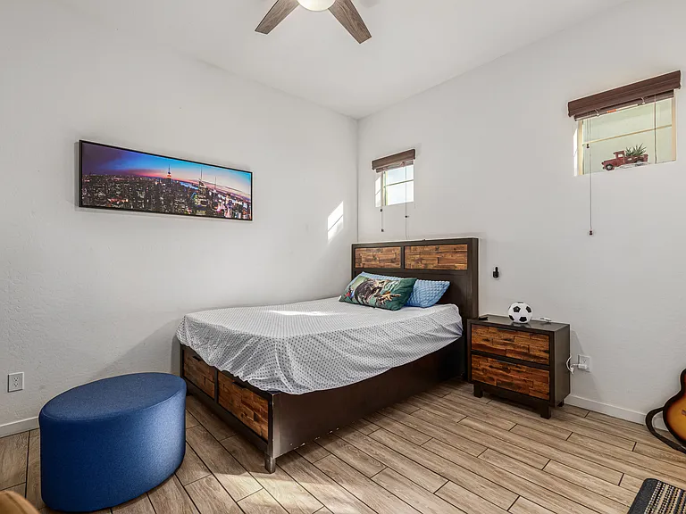 22112 N 59th Pl — Photo 17