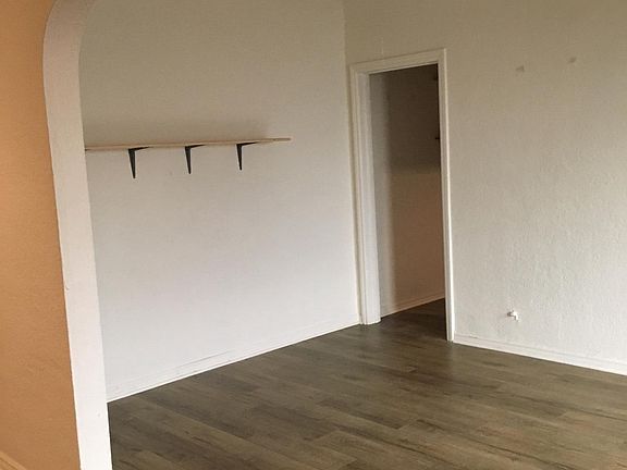 Middle Room