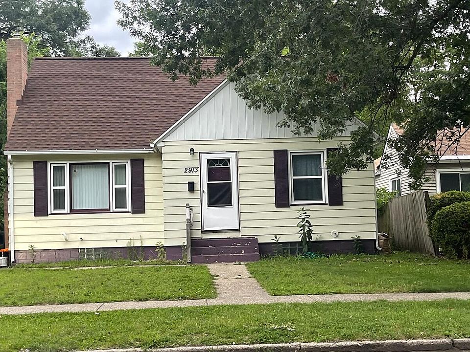 1st image of 2913 Park St
