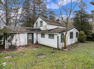 326 Willow Grove Rd, Stewartsville, NJ 08886