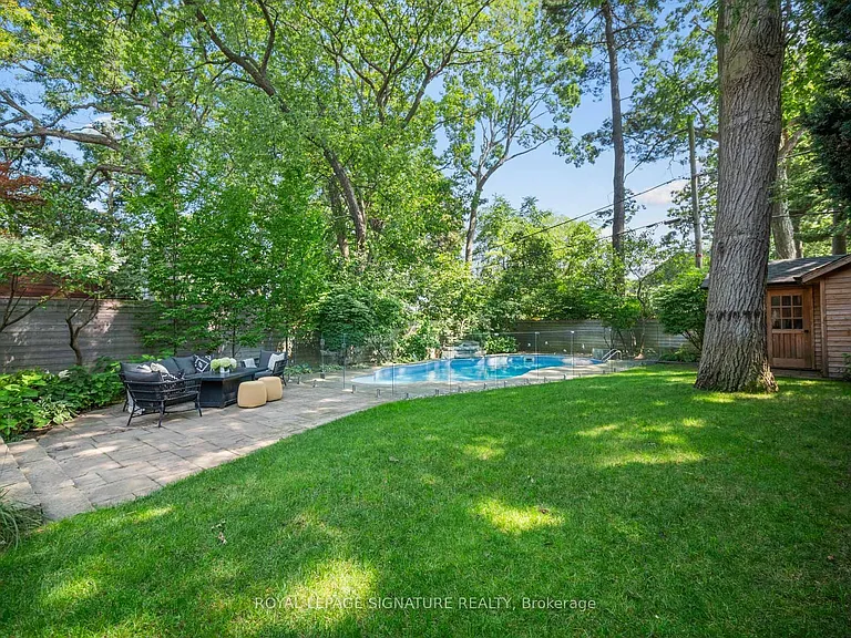 74 Fallingbrook Dr — Photo 34