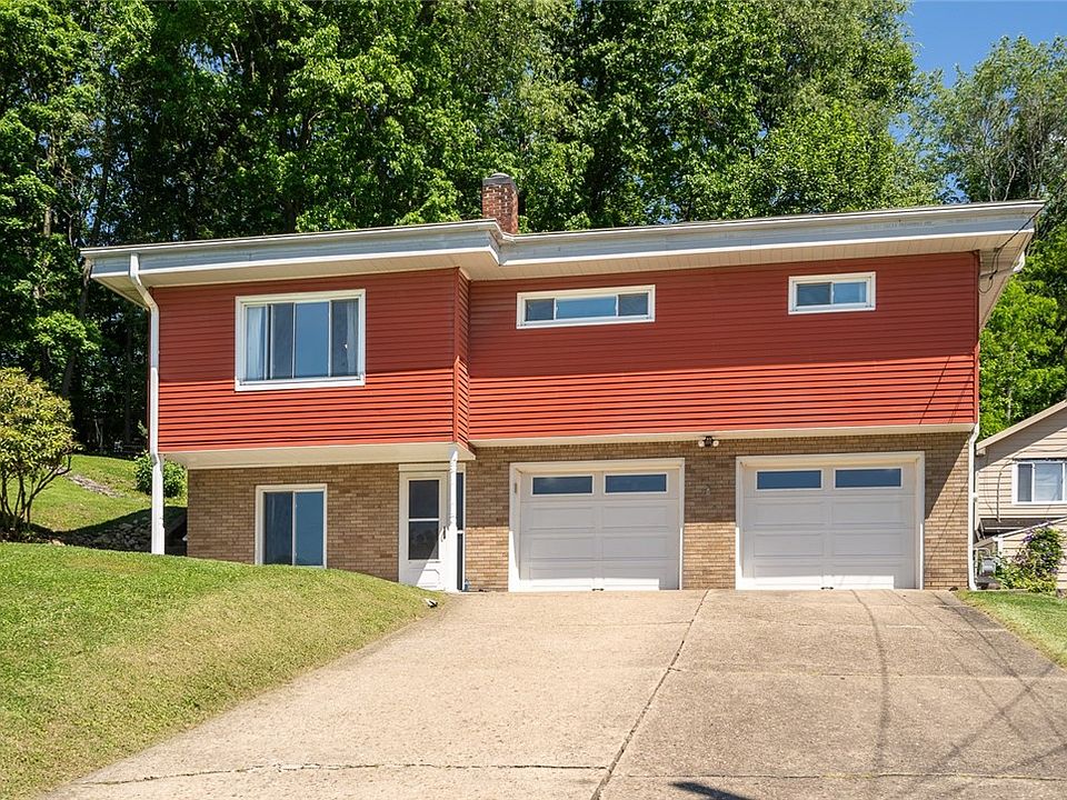 1st image of 135 Lake Dr