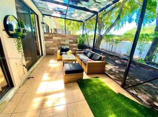 11505 Terra Bella Blvd, Fort Lauderdale, FL 33325