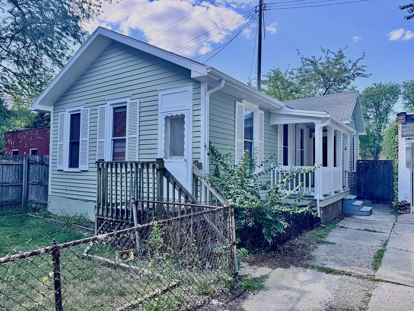 Rear Building — Photo 1