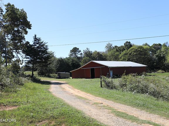 2nd image of 222 Summit Rd