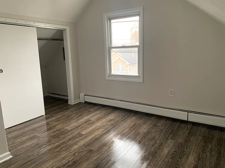 233 Pine St #3 — Photo 14
