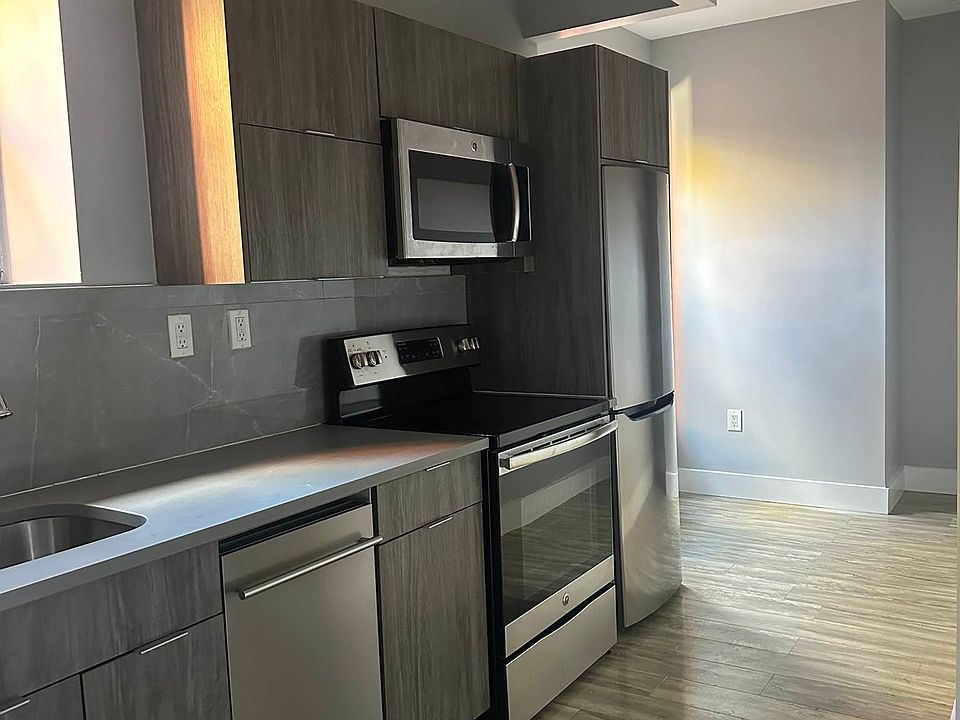 1st image of 411 E 118th St APT 22