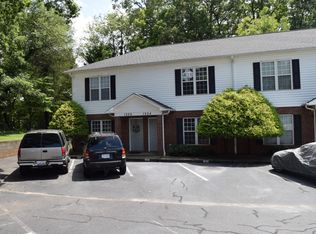 1224 1st St NE #1224, Hickory, NC 28601