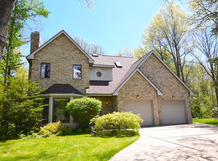 6124 Pinewood Dr, Midland, MI