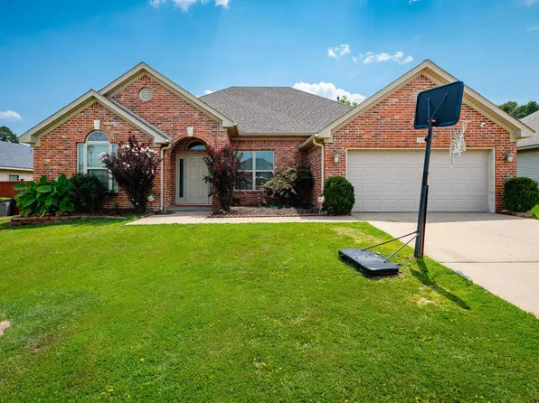 2115 Magna Carta Ln, Bryant, AR 72022