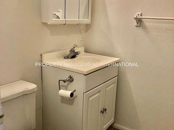 5th image of 288 Greenough St #1