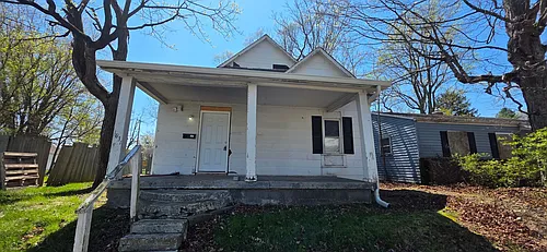 1631 W 7th St Photo 1
