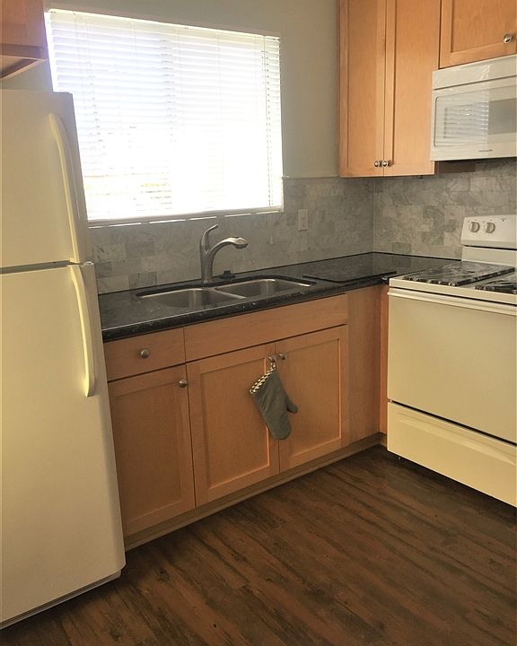 1st image of 776 E Ave