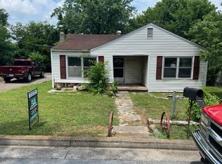 309 Clay Ave, Fayetteville, TN 37334
