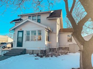 105 E Clinton Ave, Indianola, IA 50125