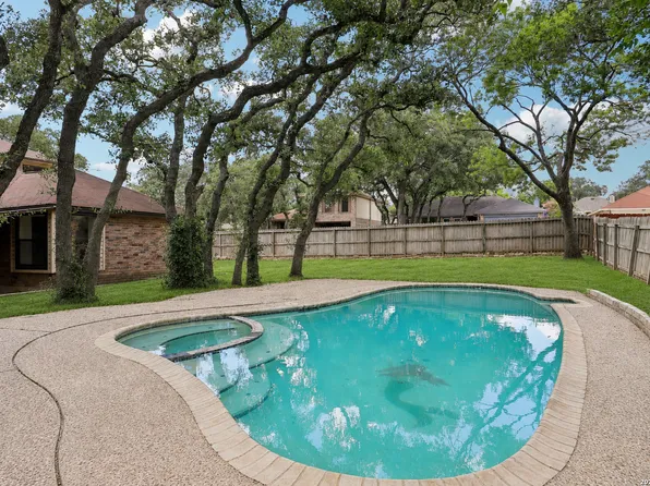 11202 Forest Shower, Live Oak, TX 78233