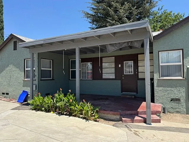 1260 Canyon Rd — Photo 2