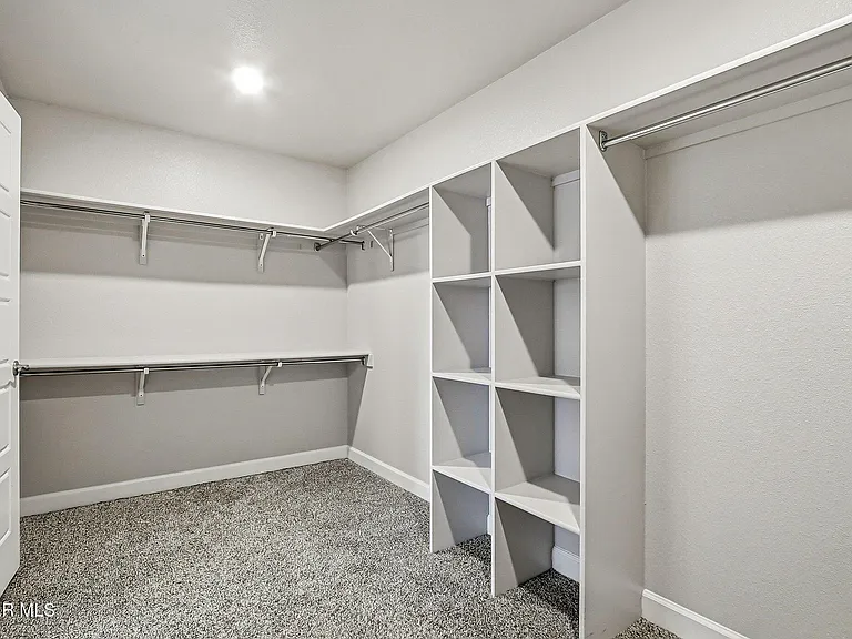 13082 Oakhampton Ave — Photo 33