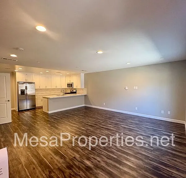 16408 Valencia Ave #311 — Photo 52