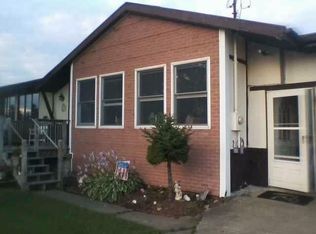 1925 Bray Rd, Arcade, NY 14009