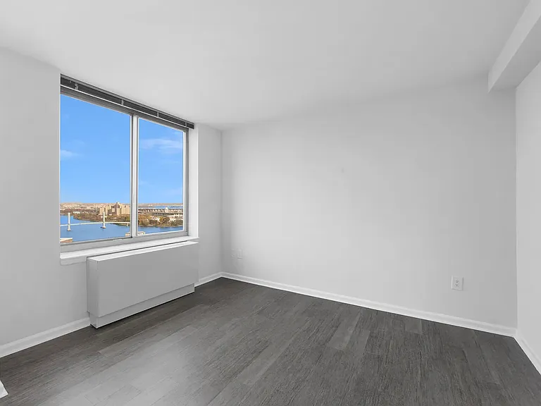 408 E 92nd St #26F — Photo 14