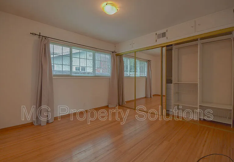 521 Rowland Blvd — Photo 12