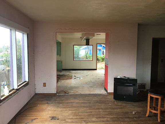 3rd image of 601 Bellevue Ave