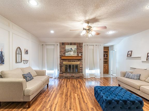5th image of 5217 Meadowick Ln