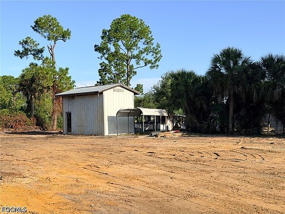 5th image of 29120 Polk Dr