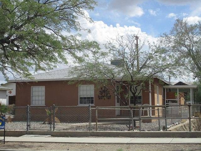 2nd image of 211 W Solana Ave