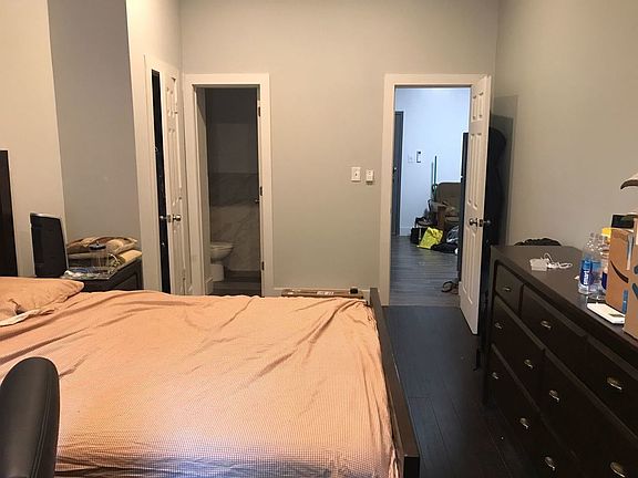2nd image of 318 Bedford Ave APT 2