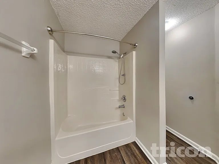 9 Riddle Pl — Photo 10