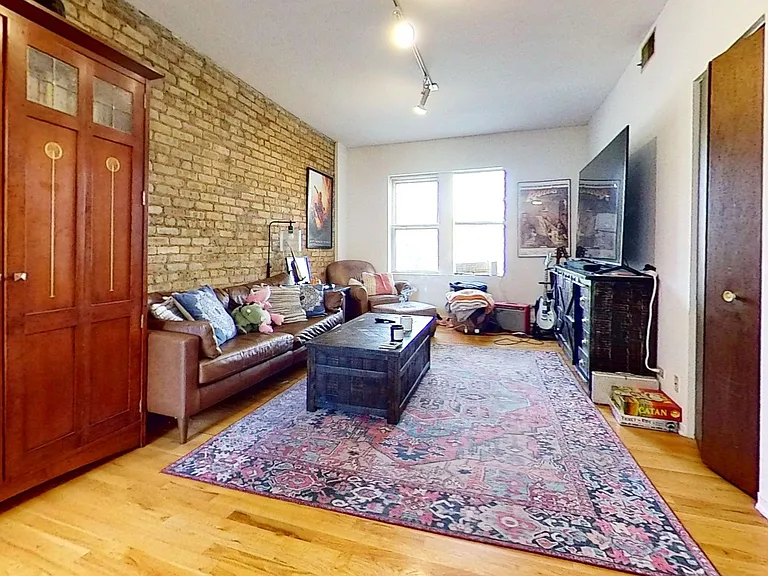 1307-17 W. Addison — Photo 18