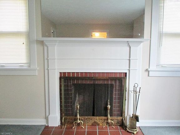 2nd image of 2294 Renwick Dr