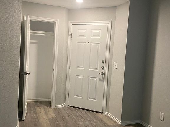 2nd image of 6000 Shepherd Mountain Cv Unit 203