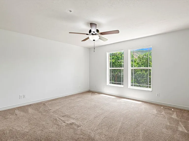 1676 S Mountain View Cir — Photo 11