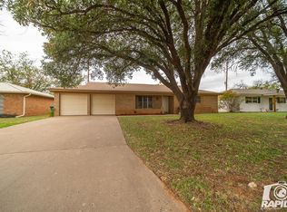 229 Nottingham Trl, San Angelo, TX 76901