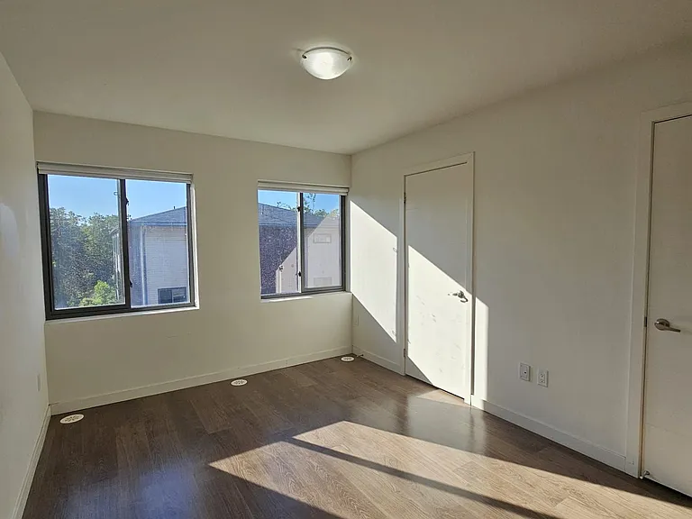 369 Essa Rd #96 — Photo 11