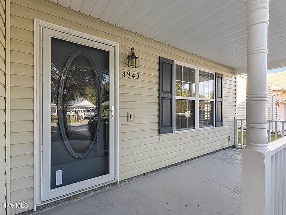5th image of 4943 N Hampton Drive SE