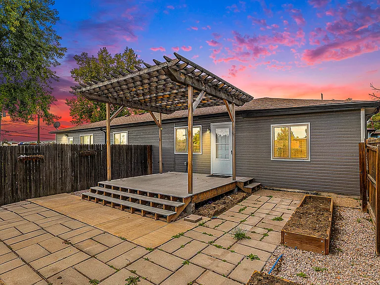 Exclusive Use Fenced Yard