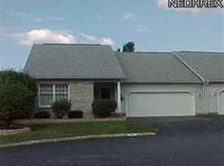 316 Golf Dr, Cortland, OH 44410