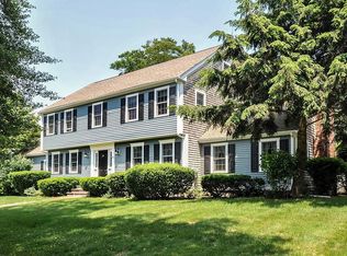 23 Shoe Cottage Ln, Hanover, MA 02339