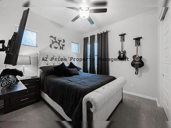11777 S 51st Dr — Photo 37