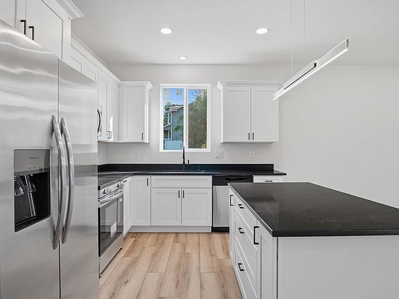 2nd image of 1702 5th St