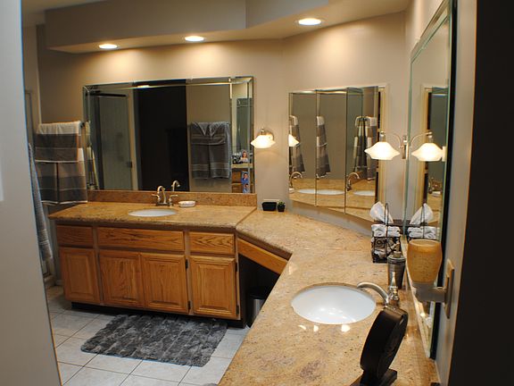 4th image of 26001 S Sherbrook Dr