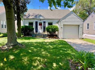 3209 N Parish Ave, Peoria, IL 61604